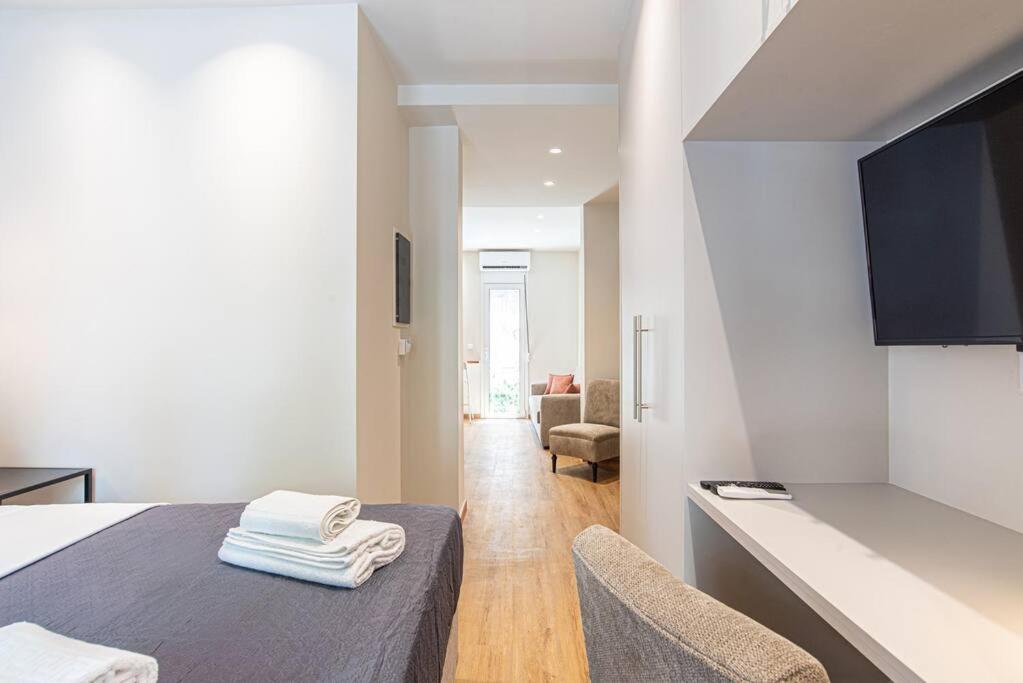 Peaceful Shelter In Athens Apartment Exterior photo